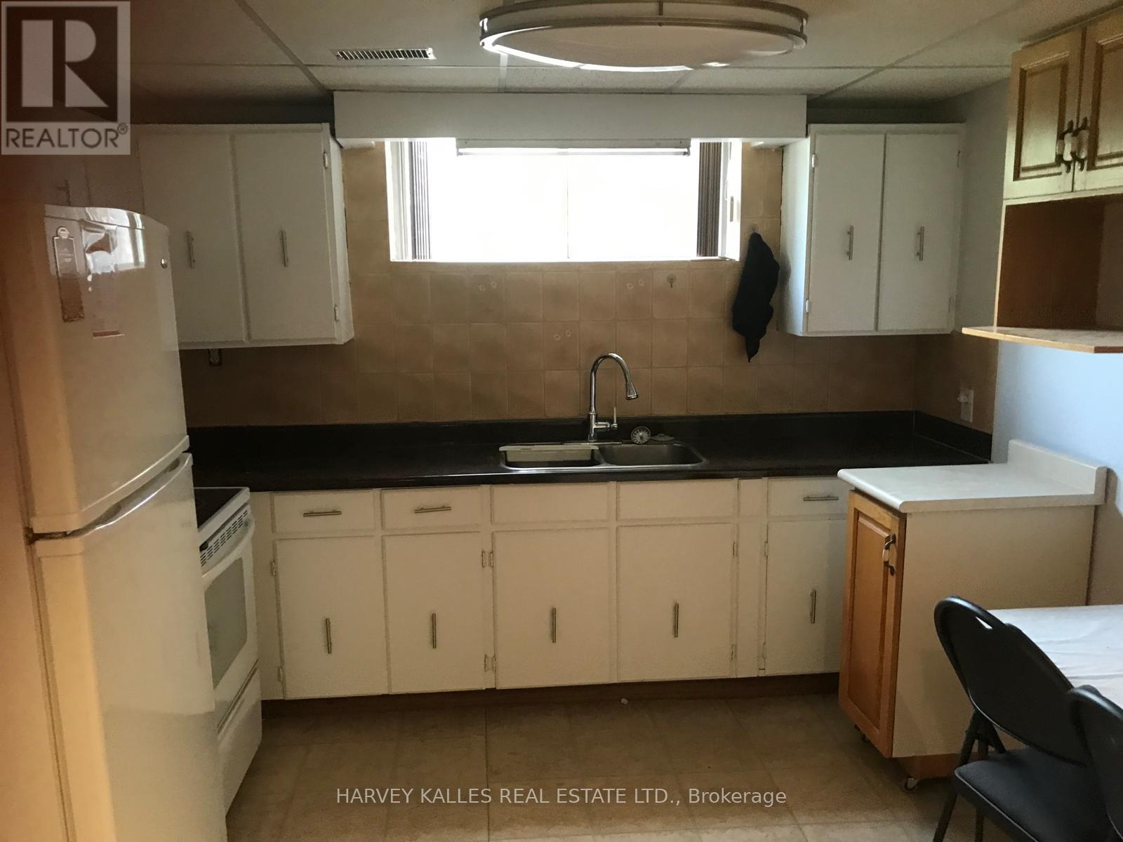 Basement - 80 Maple Grove Avenue, Richmond Hill, Ontario  L4E 2X2 - Photo 2 - N12151983