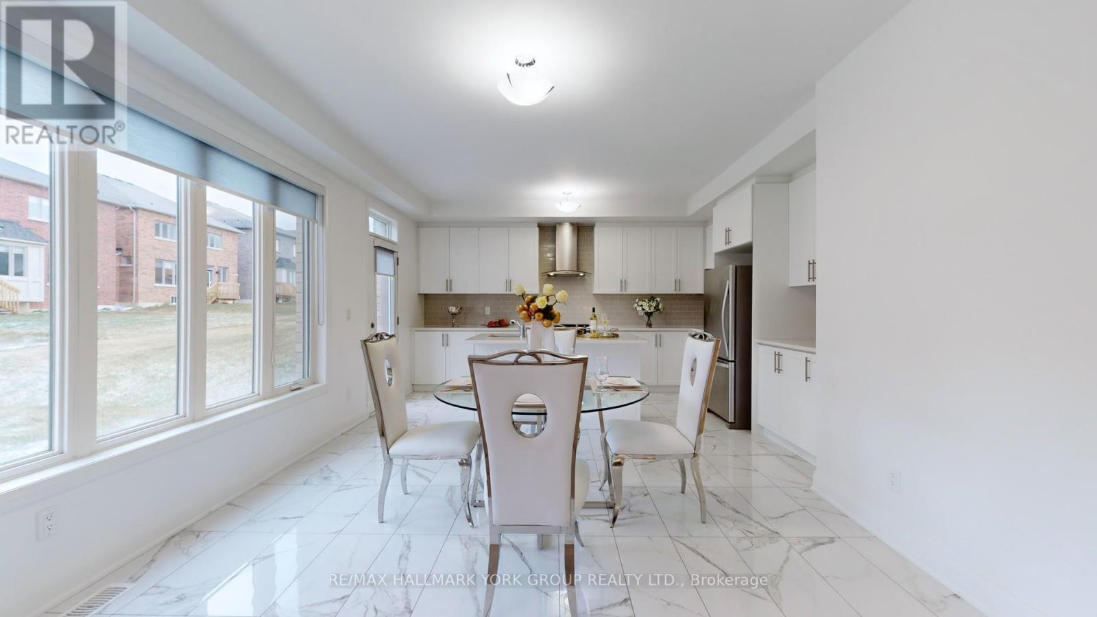 125 Silk Twist Drive, East Gwillimbury, Ontario  L9N 0W1 - Photo 10 - N12152015