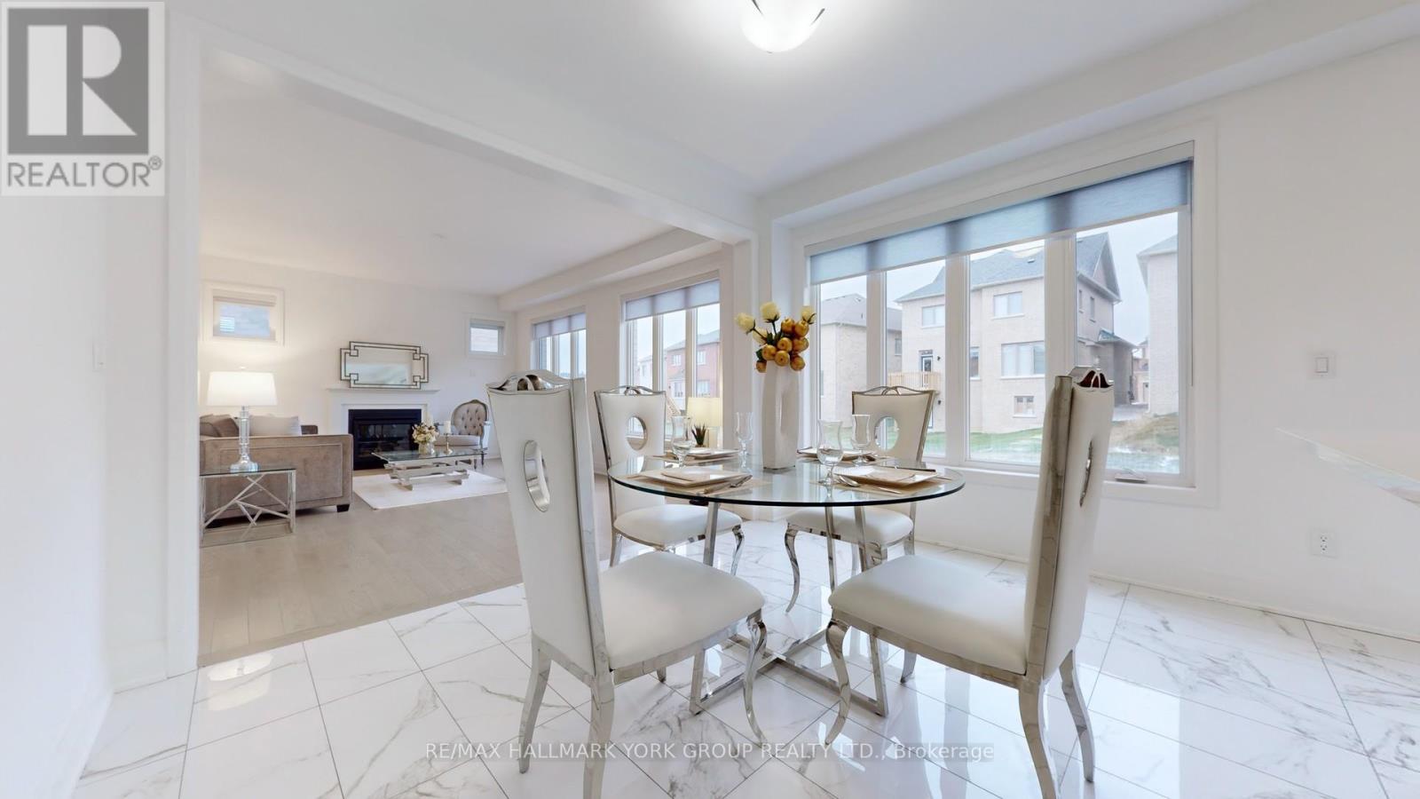 125 Silk Twist Drive, East Gwillimbury, Ontario  L9N 0W1 - Photo 12 - N12152015