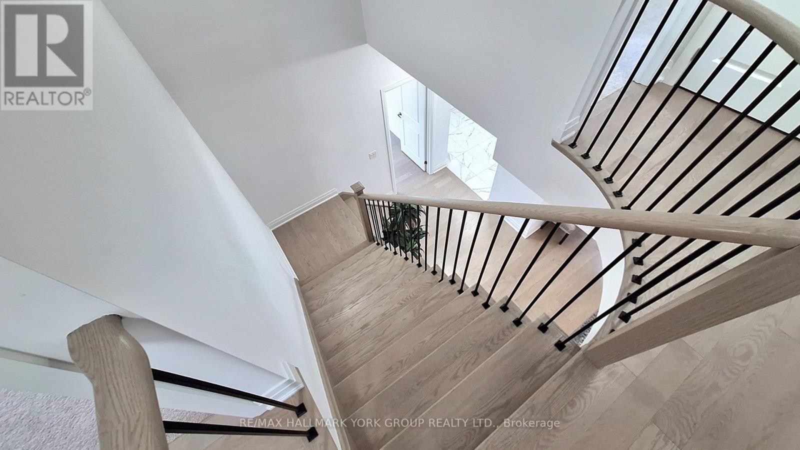 125 Silk Twist Drive, East Gwillimbury, Ontario  L9N 0W1 - Photo 21 - N12152015