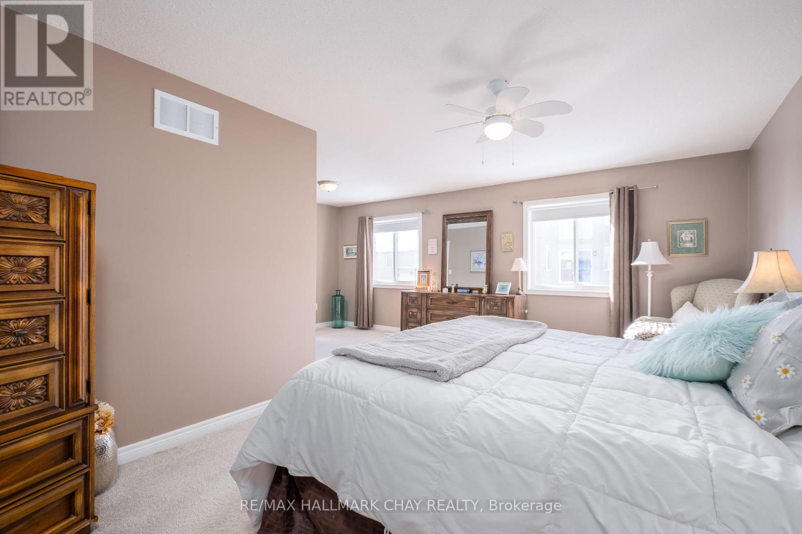 105 Crompton Drive, Barrie, Ontario  L4M 6N9 - Photo 23 - S12151907