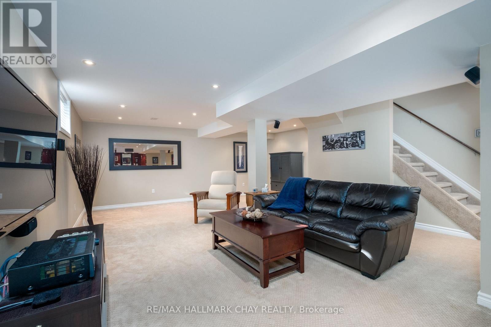 105 Crompton Drive, Barrie, Ontario  L4M 6N9 - Photo 29 - S12151907