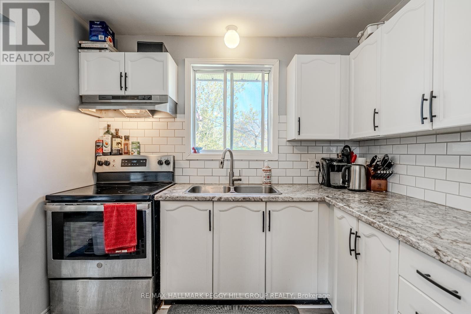 19 Korlea Crescent, Orillia, Ontario  L3V 7K3 - Photo 5 - S12151981