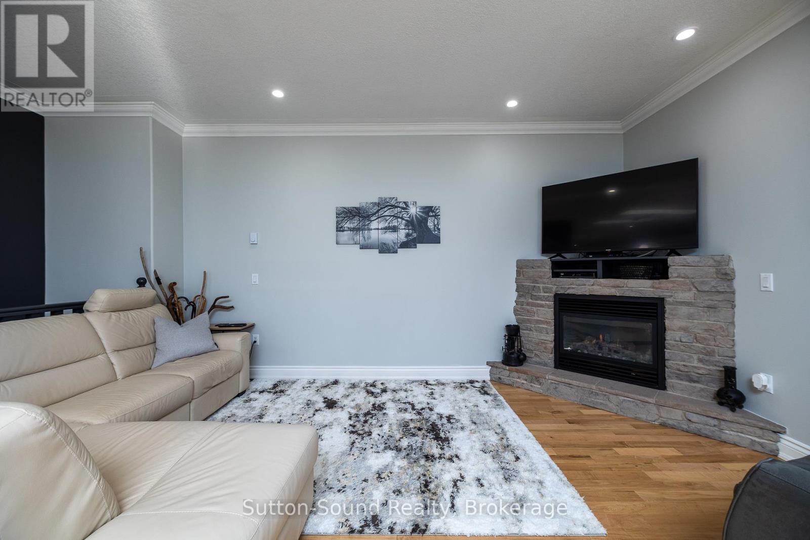 170 Lakeshore Road, Georgian Bluffs, Ontario  N0H 2T0 - Photo 12 - X11957145