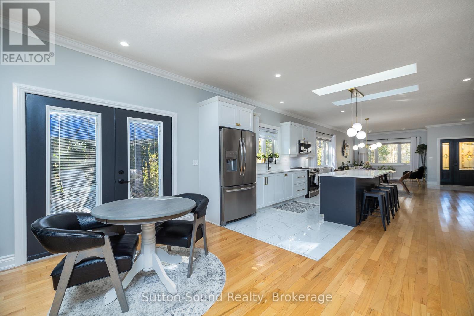 170 Lakeshore Road, Georgian Bluffs, Ontario  N0H 2T0 - Photo 13 - X11957145
