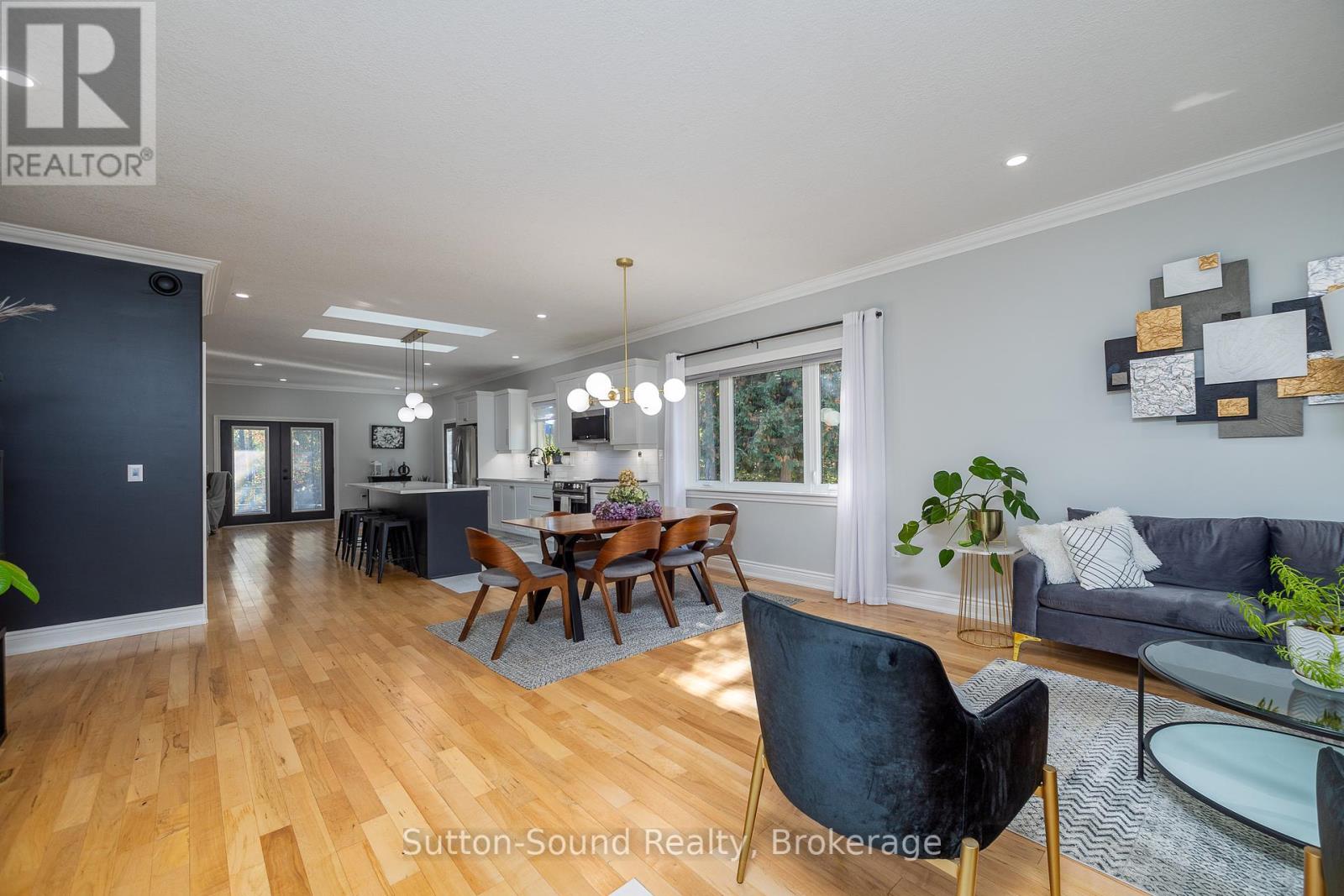 170 Lakeshore Road, Georgian Bluffs, Ontario  N0H 2T0 - Photo 6 - X11957145