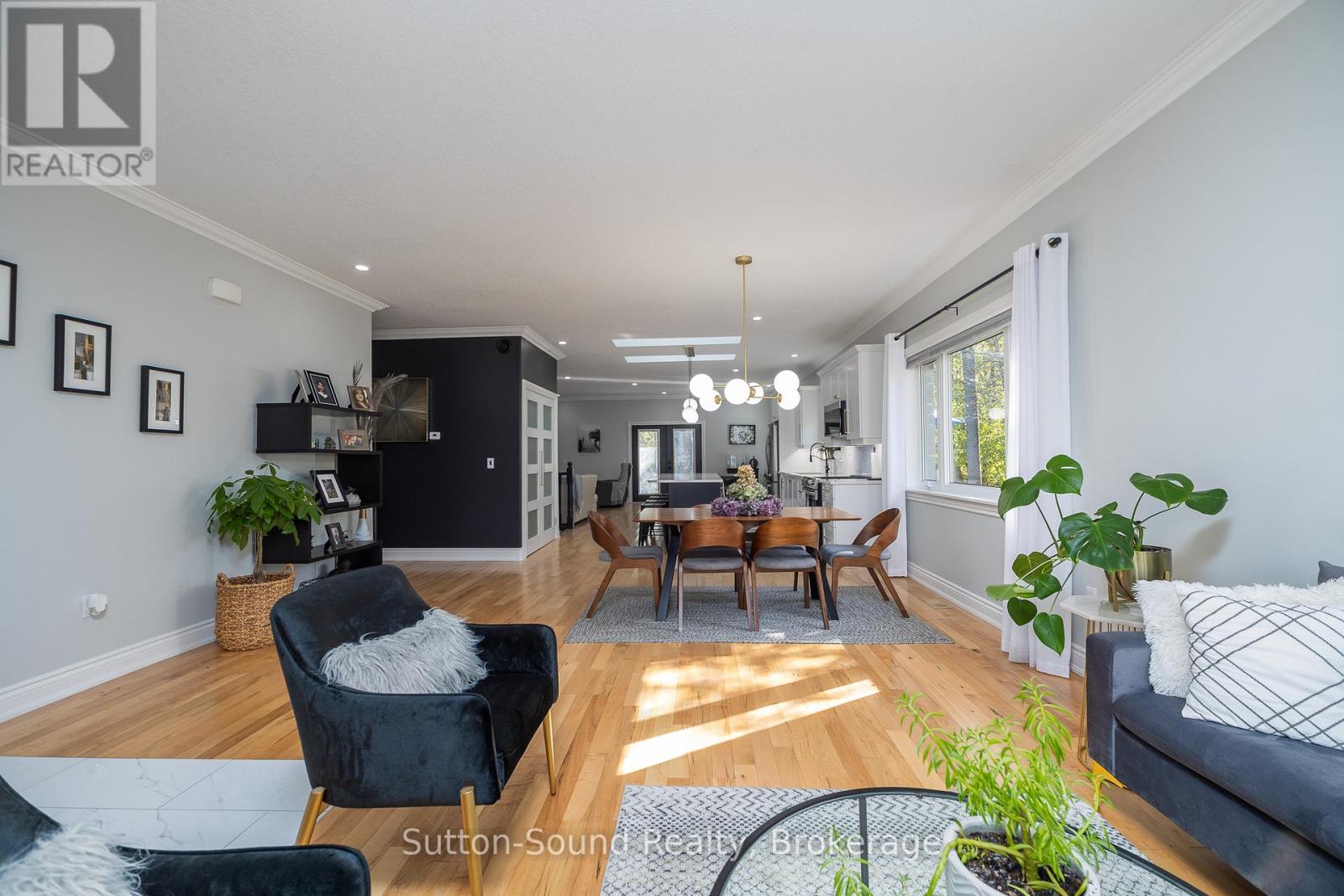 170 Lakeshore Road, Georgian Bluffs, Ontario  N0H 2T0 - Photo 8 - X11957145