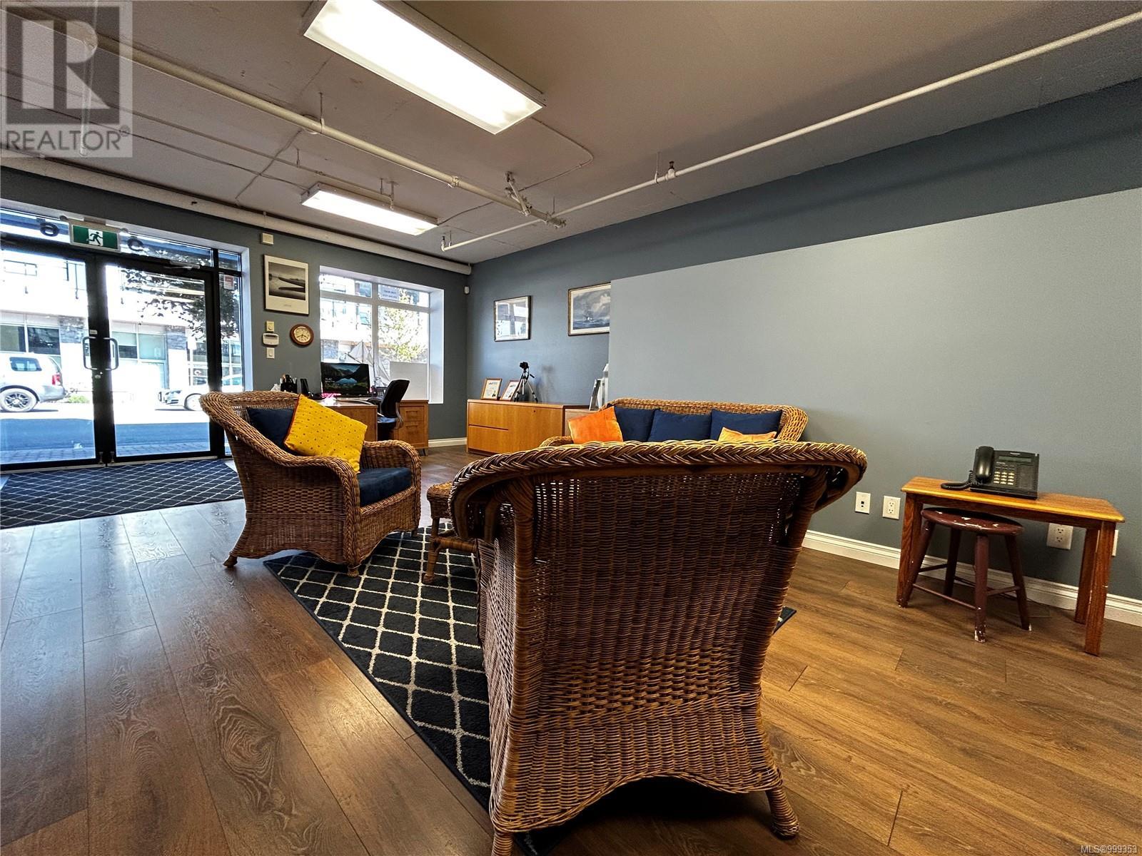 101 9776 Fourth St, Sidney, British Columbia  V8L 2Z1 - Photo 6 - 999353