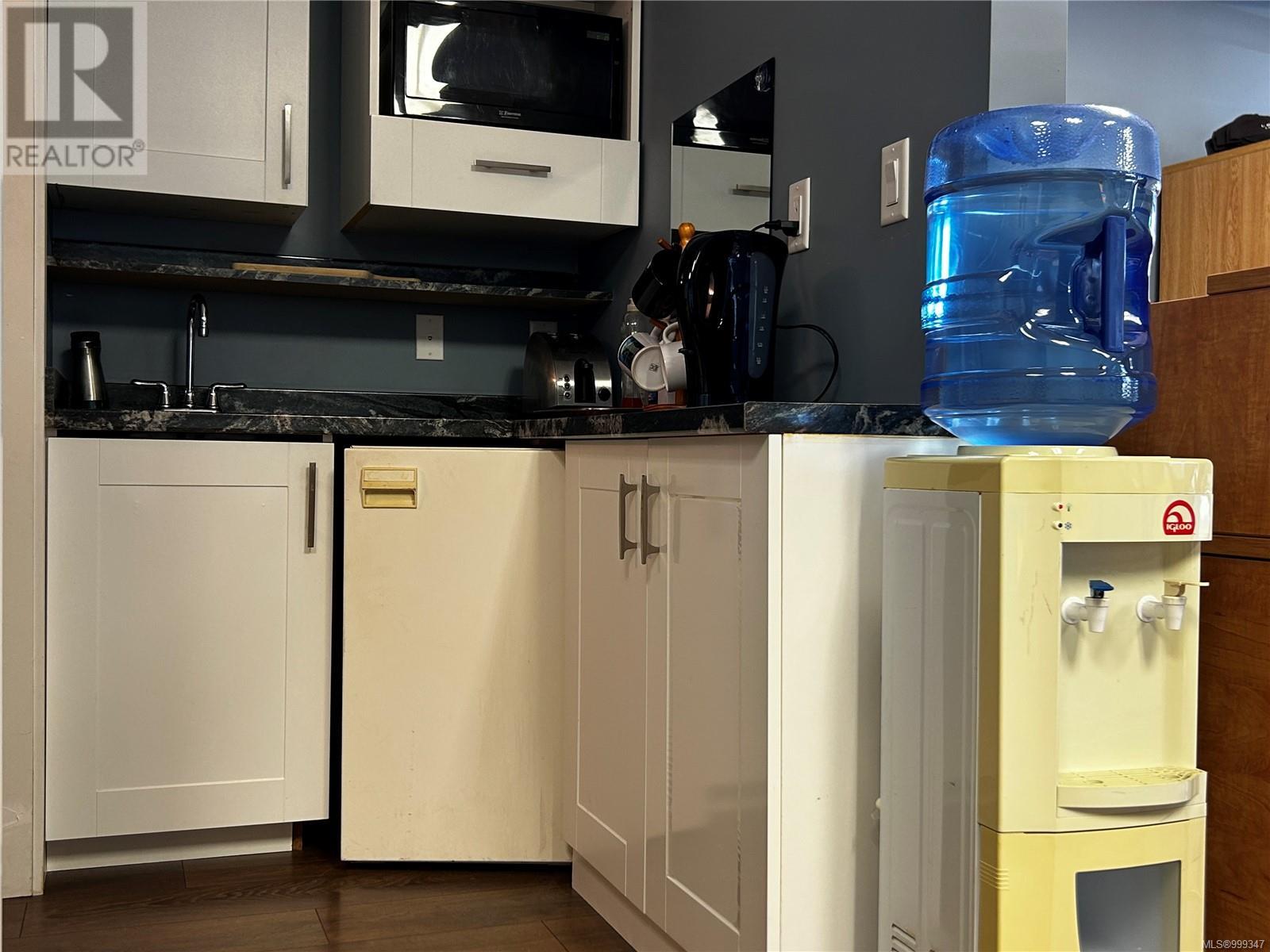 101 9776 Fourth St, Sidney, British Columbia V8L 2Z1 - Photo 12 - 999347