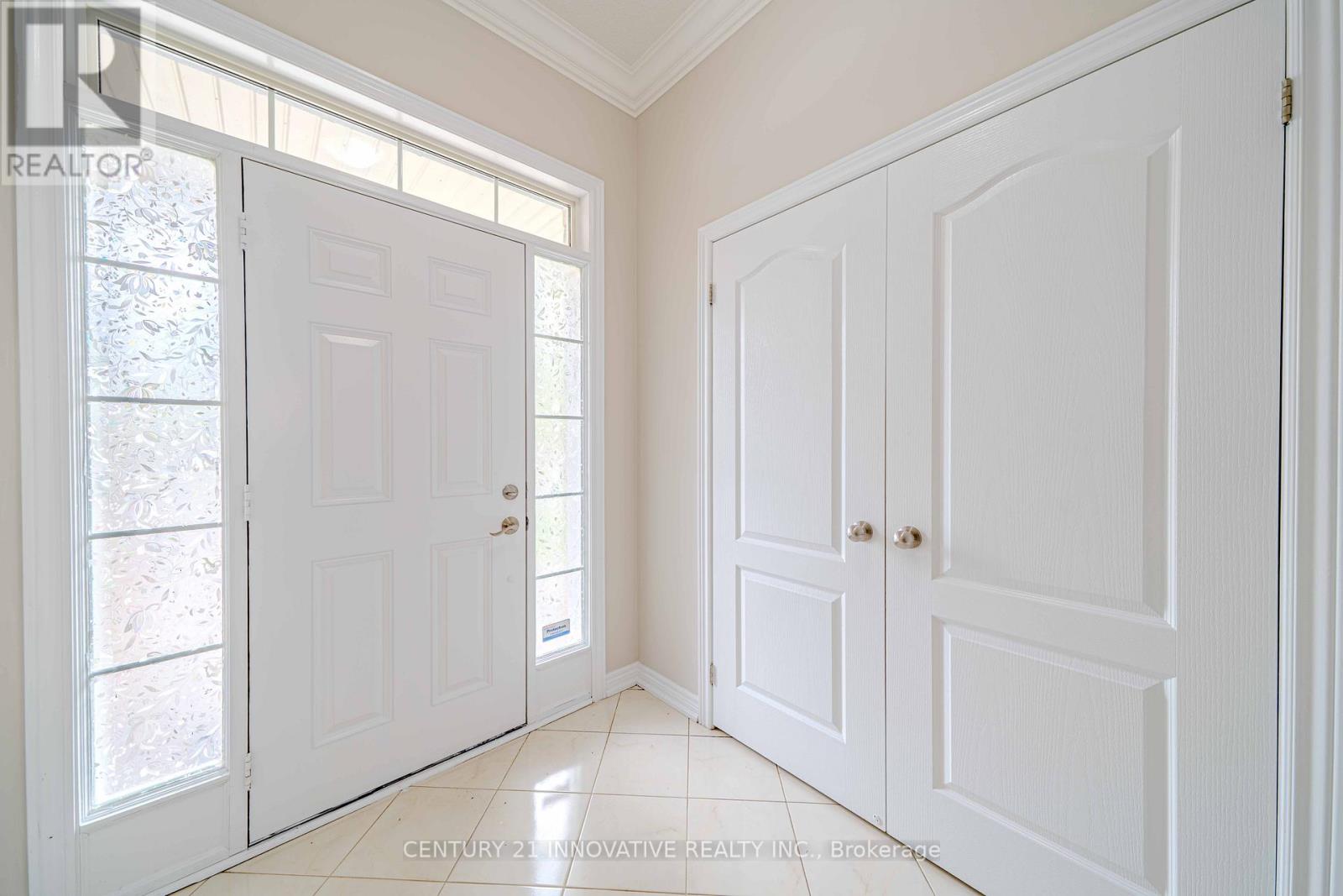 25 Wellman Crescent, Caledon, Ontario  L7C 3W4 - Photo 4 - W12151856