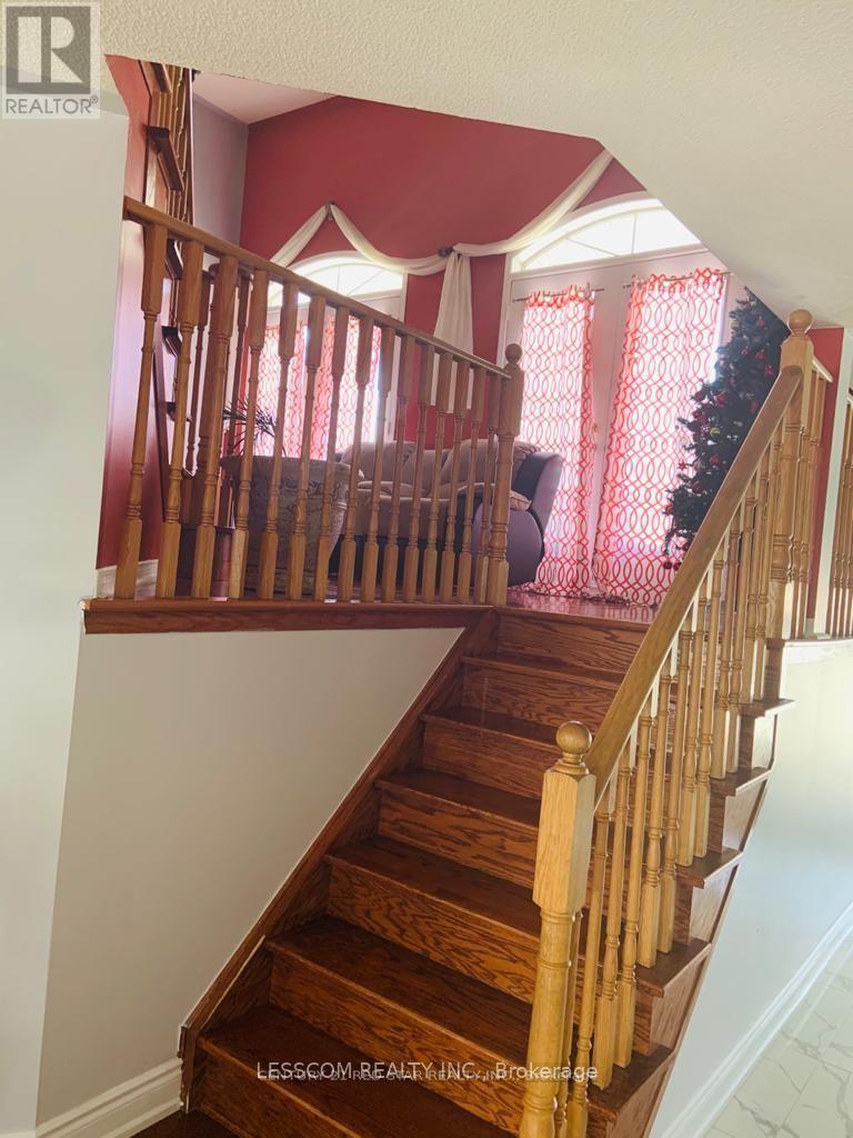3 Charleswood Circle, Brampton (Fletcher's Meadow), Ontario  L7A 1Y9 - Photo 13 - W12151898