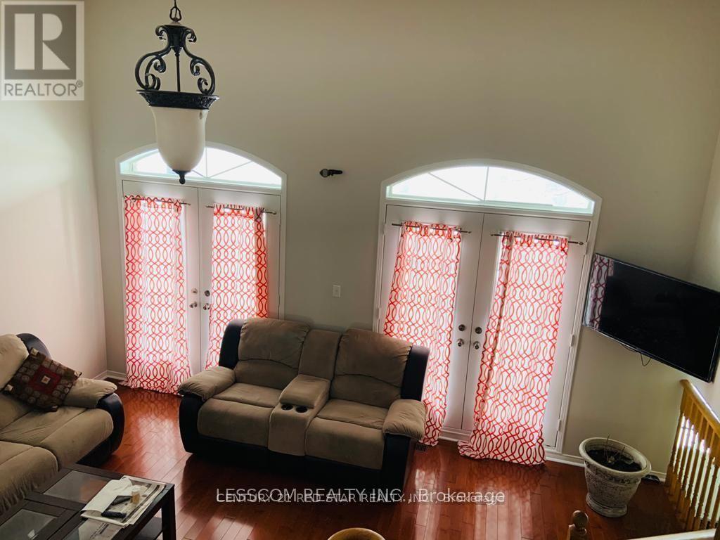 3 Charleswood Circle, Brampton (Fletcher's Meadow), Ontario  L7A 1Y9 - Photo 14 - W12151898