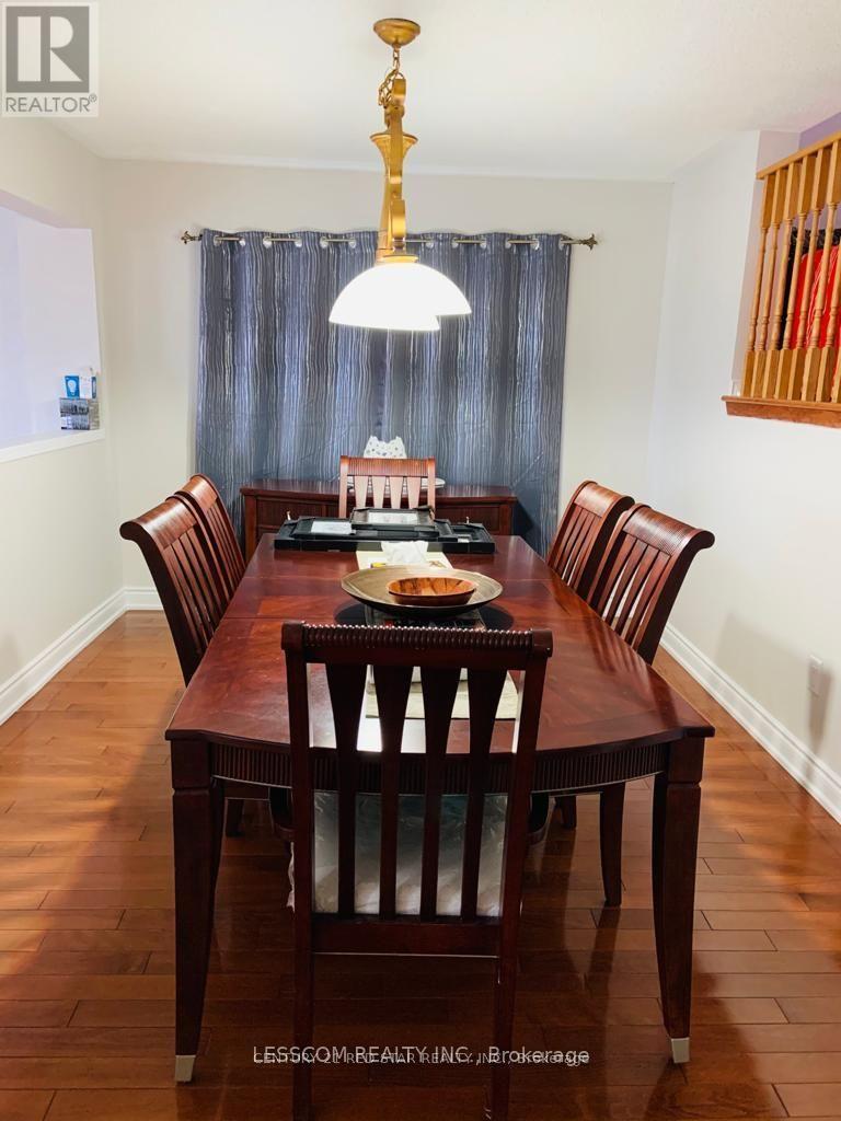 3 Charleswood Circle, Brampton (Fletcher's Meadow), Ontario  L7A 1Y9 - Photo 6 - W12151898