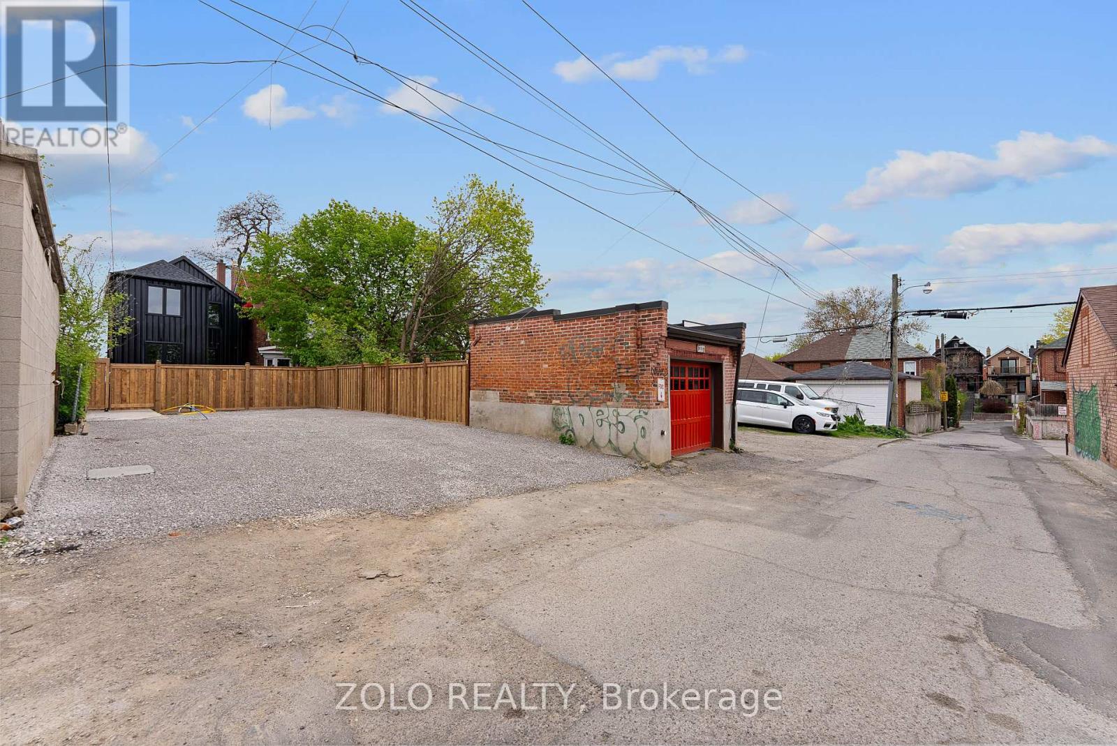 Upper - 1556 Davenport Road, Toronto, Ontario  M6H 2J1 - Photo 35 - W12151926