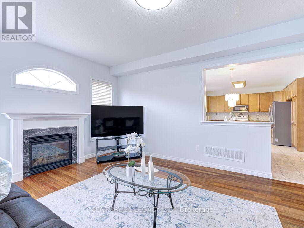 3174 Mission Hill Drive, Mississauga, Ontario  L5M 0B2 - Photo 17 - W12152002