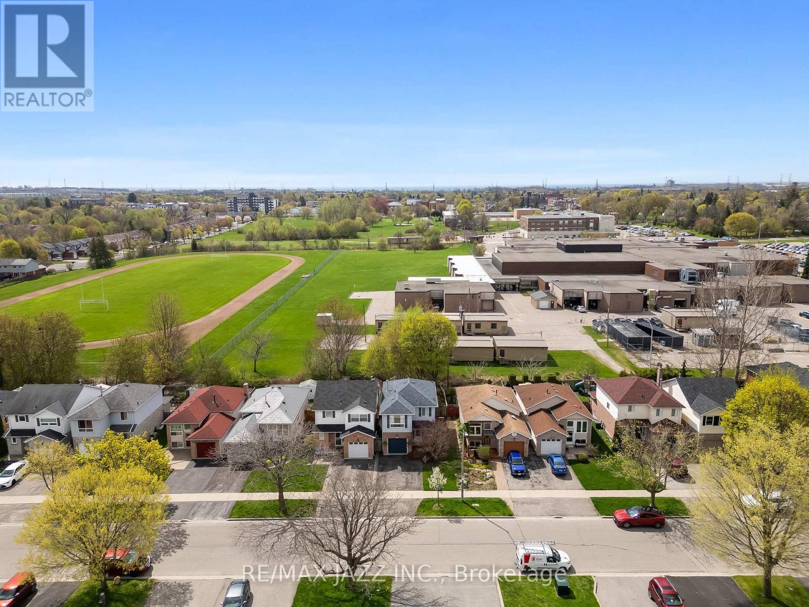 75 Trudeau Drive, Clarington, Ontario  L1C 4K4 - Photo 6 - E12152038
