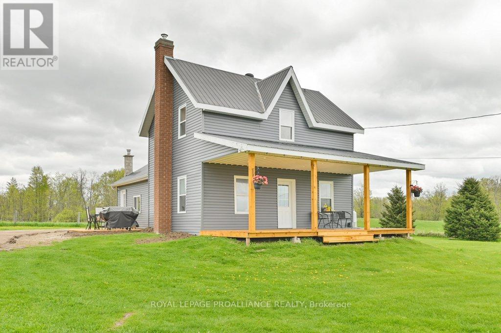 878 BARRY ROAD, Madoc, Ontario