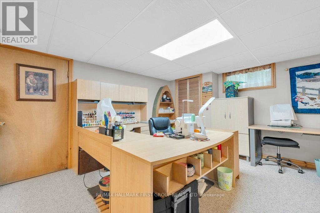 401 Hungerford Road, Tweed, Ontario  K0K 3J0 - Photo 28 - X12152059