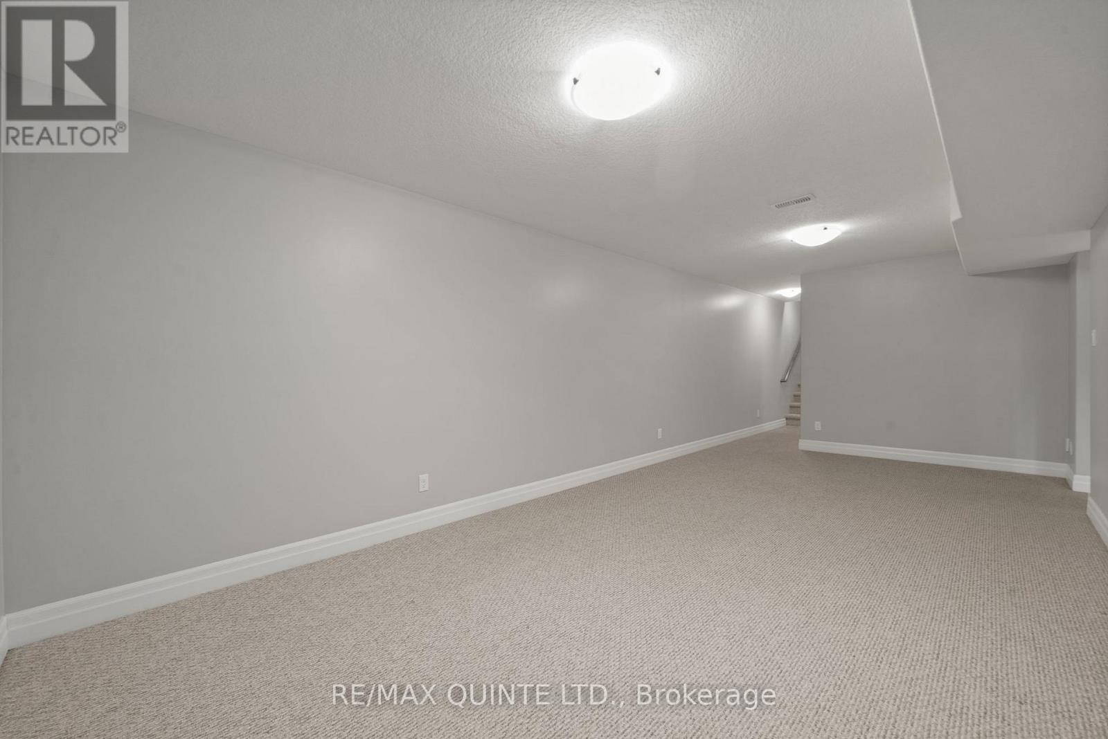 15 Mcintosh Crescent, Quinte West, Ontario  K8V 0E9 - Photo 26 - X12152091