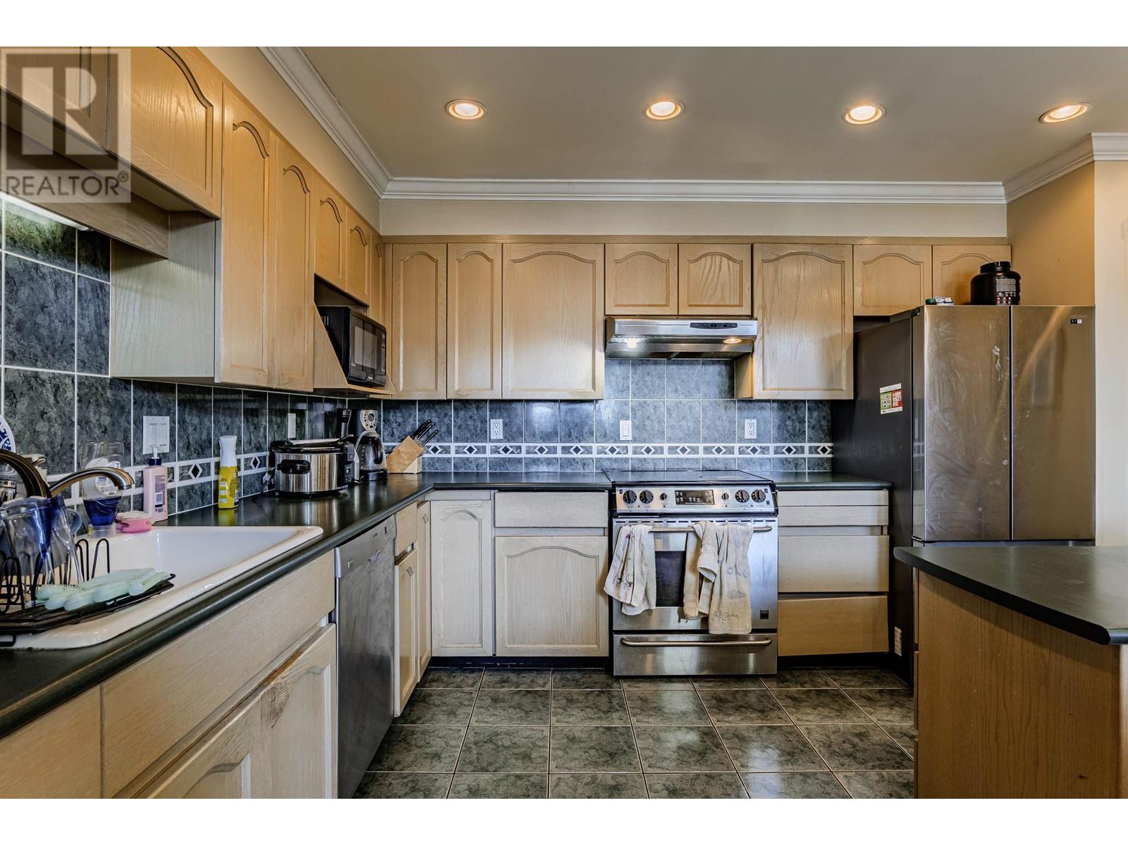 411b 1210 Quayside Drive, New Westminster, British Columbia  V3M 6H1 - Photo 8 - R3003303