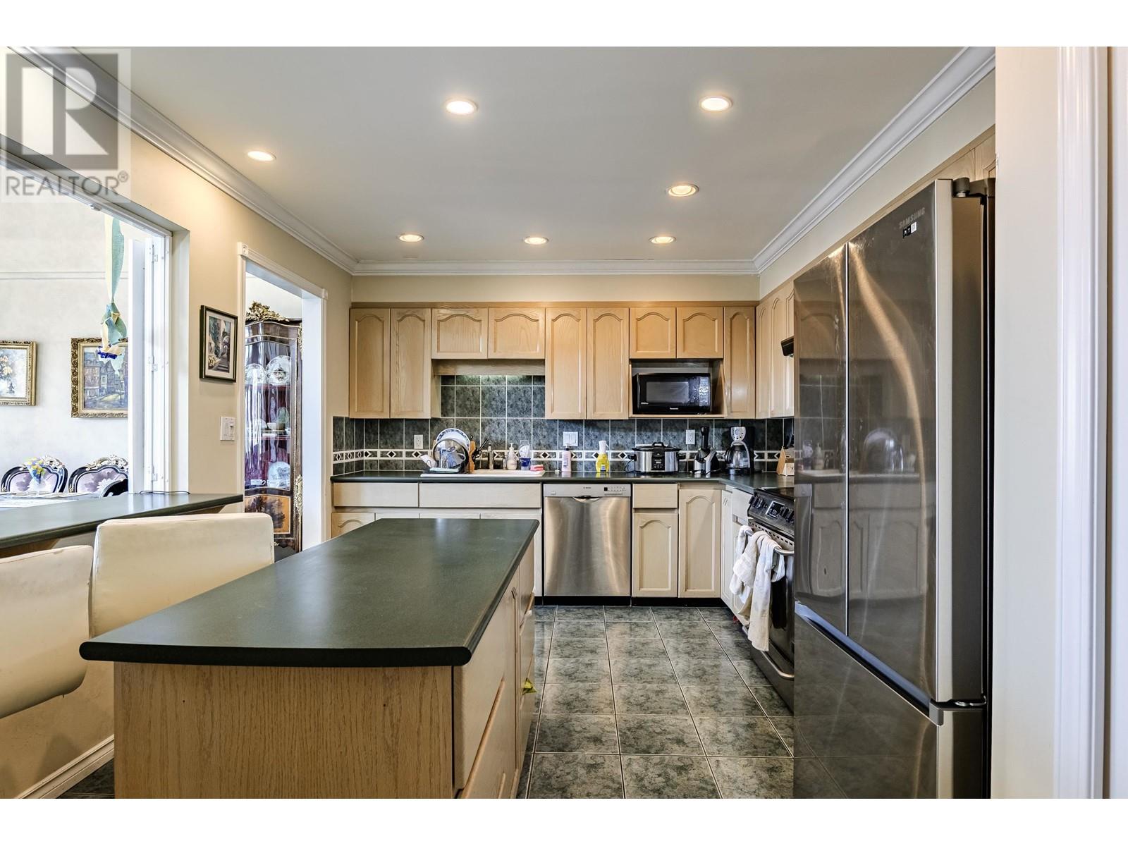 411b 1210 Quayside Drive, New Westminster, British Columbia  V3M 6H1 - Photo 6 - R3003303