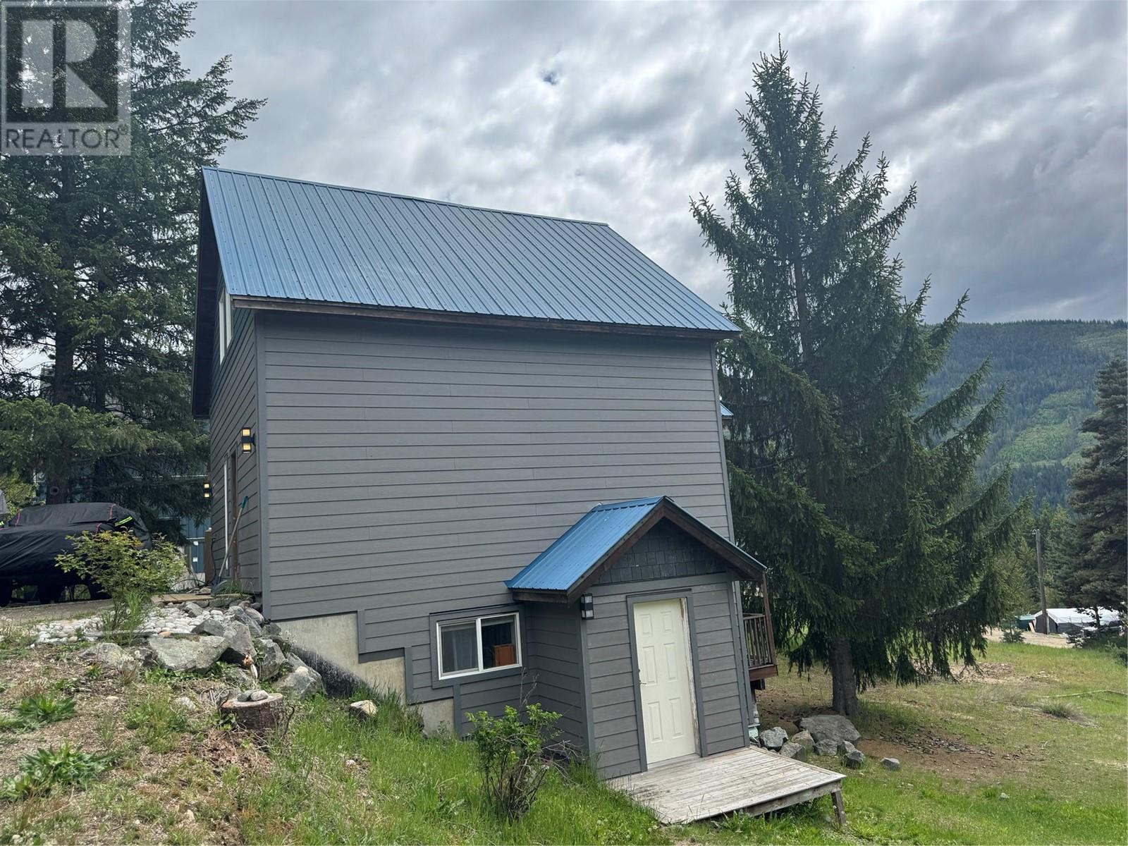 Property at 3832 Aaron Road image 2