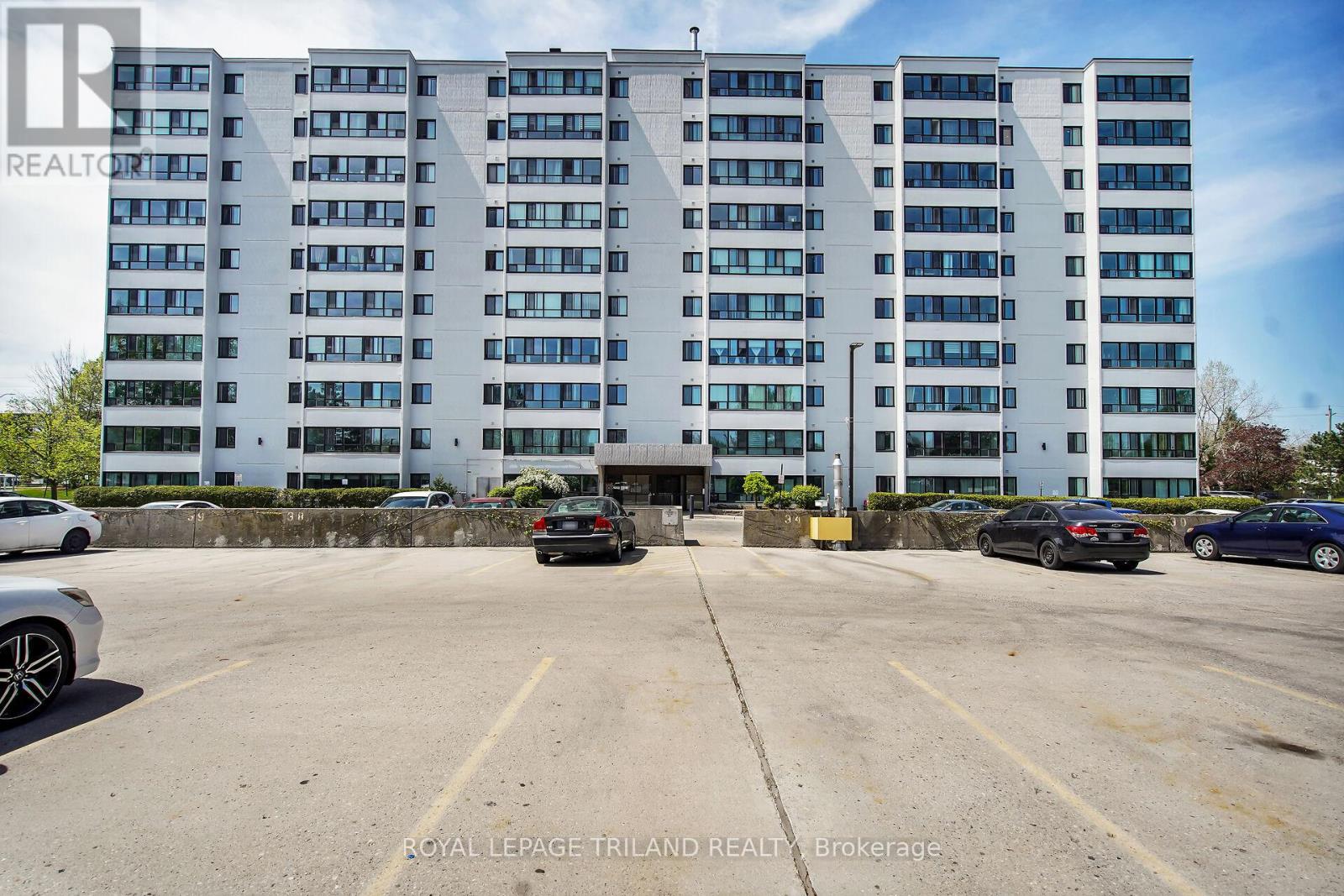 Property at 208 - 600 GRENFELL DRIVE image 1