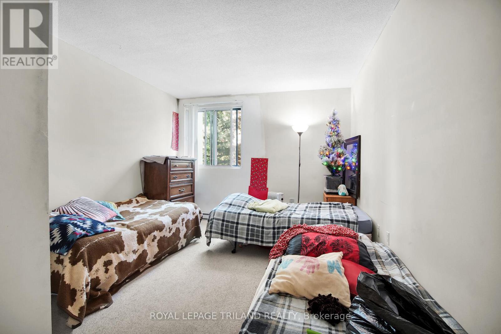 208 - 600 Grenfell Drive, London North, Ontario  N5X 2R8 - Photo 9 - X12152075