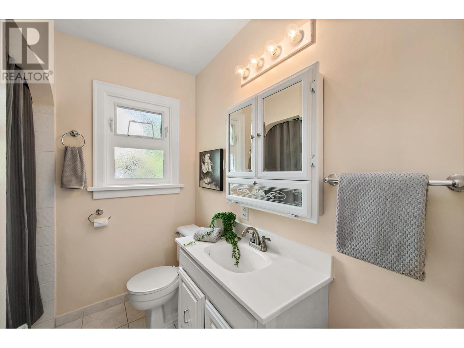 1509 Sixth Avenue, New Westminster, British Columbia  V3M 2C5 - Photo 17 - R3003217