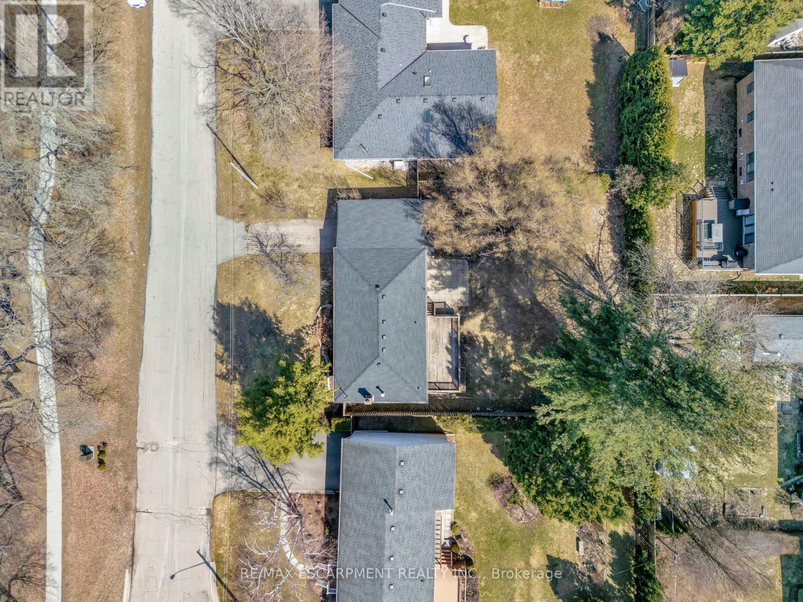 216 Sioux Road, Hamilton, Ontario  L9G 1P8 - Photo 48 - X12151872