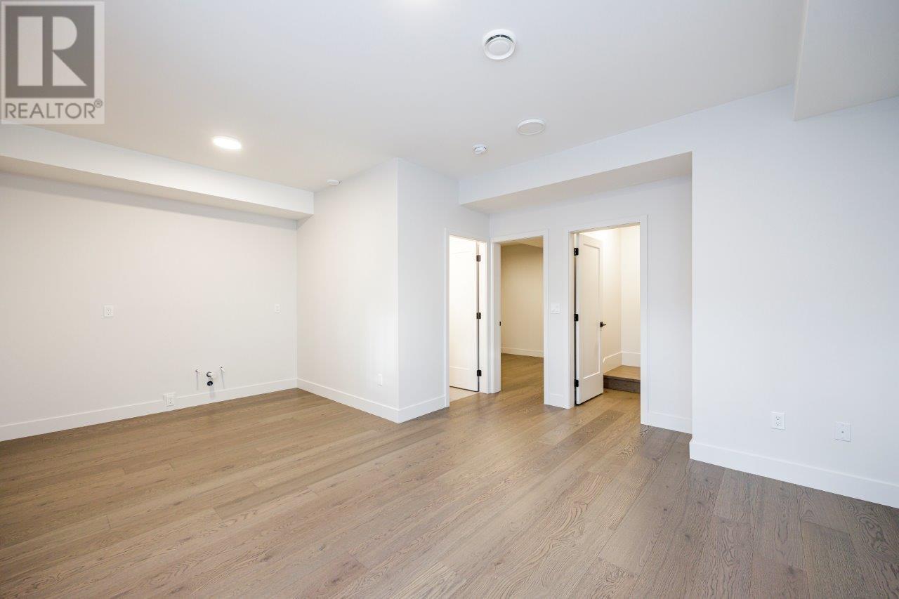 340 E 17th Street, North Vancouver, British Columbia  V7L 2V9 - Photo 16 - R3003411
