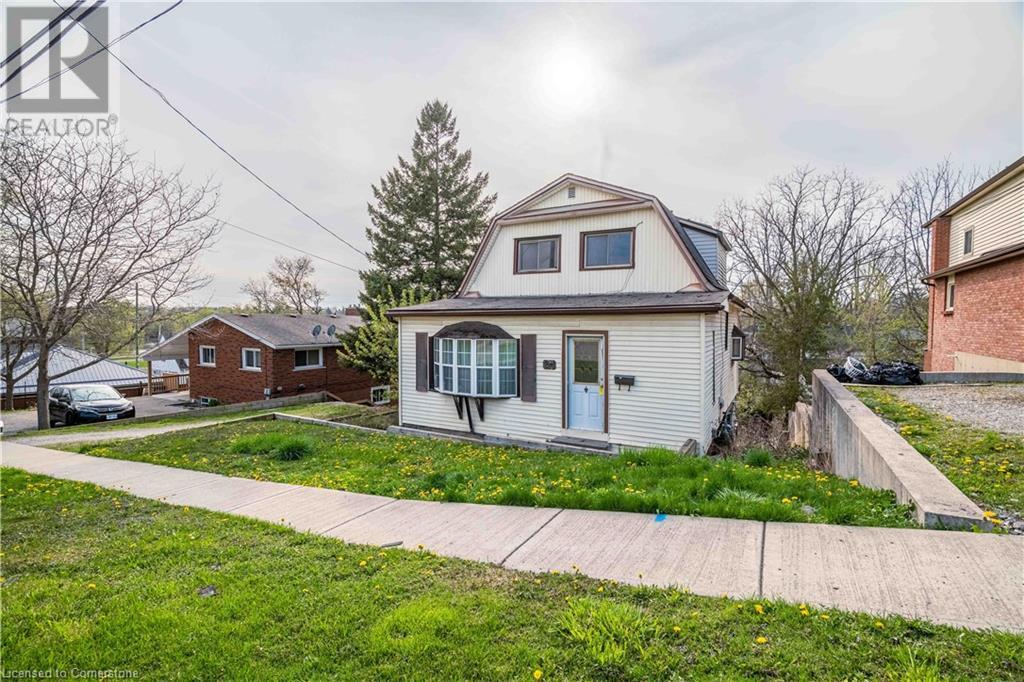 23 Aberdeen Street, Caledonia, Ontario  N3W 1C8 - Photo 3 - 40729085
