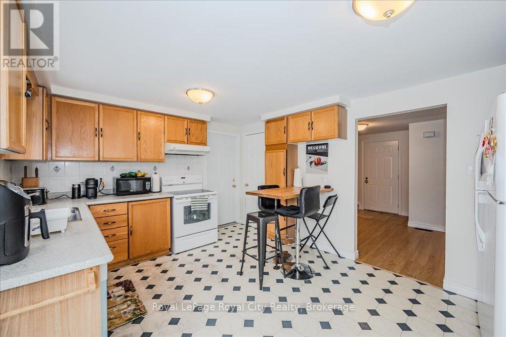 145 Kortright Road W, Guelph, Ontario  N1G 3N9 - Photo 13 - X12152080