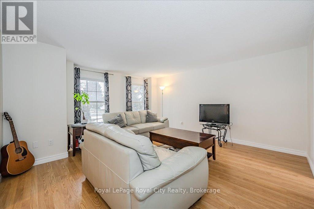 145 Kortright Road W, Guelph, Ontario  N1G 3N9 - Photo 8 - X12152080