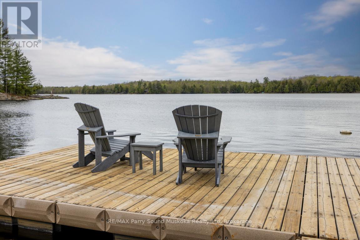 Property at 179 MANITOU DRIVE image 2
