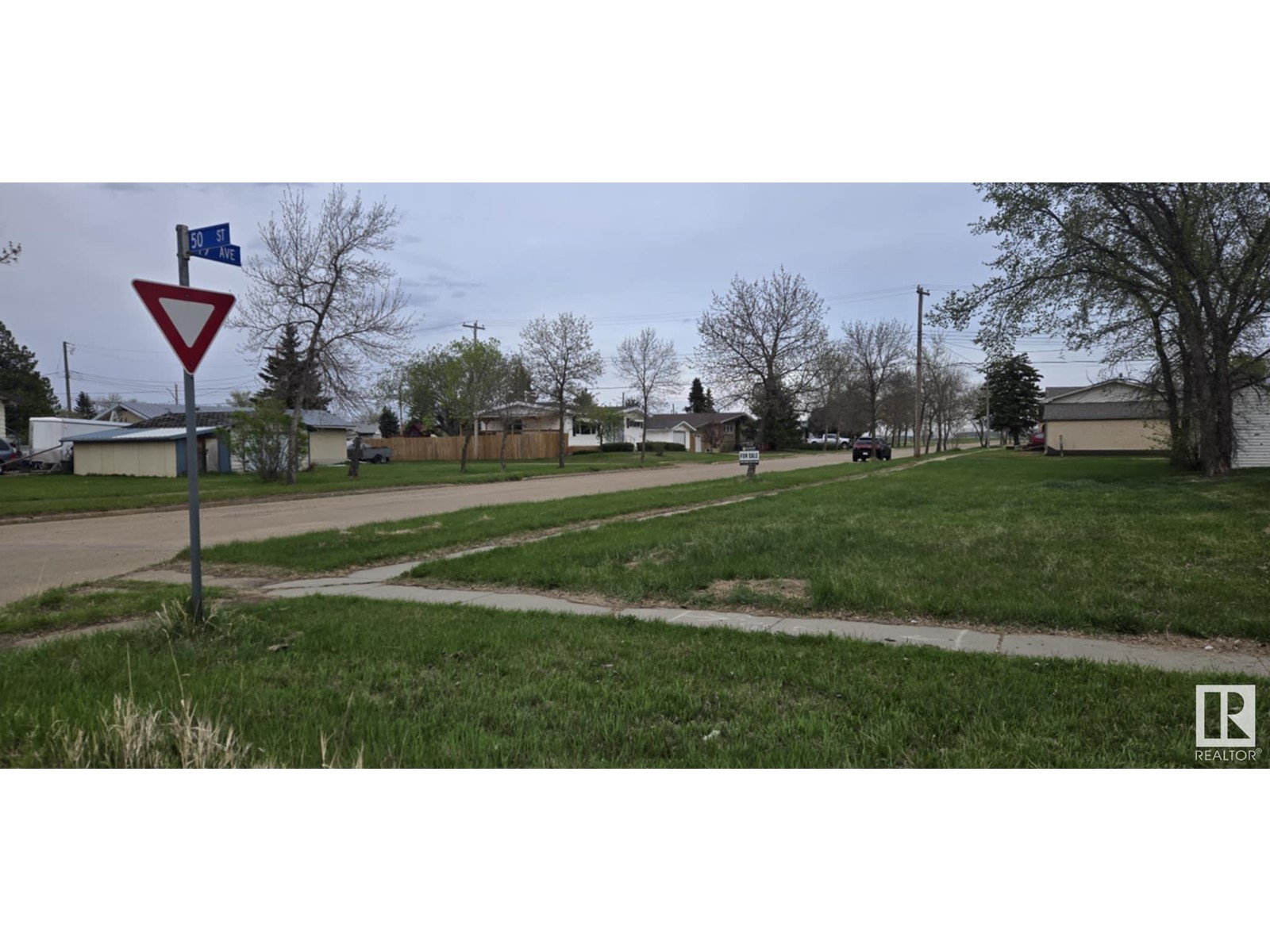 4817 50 St, Lamont, Alberta  T0B 2R0 - Photo 2 - E4436704