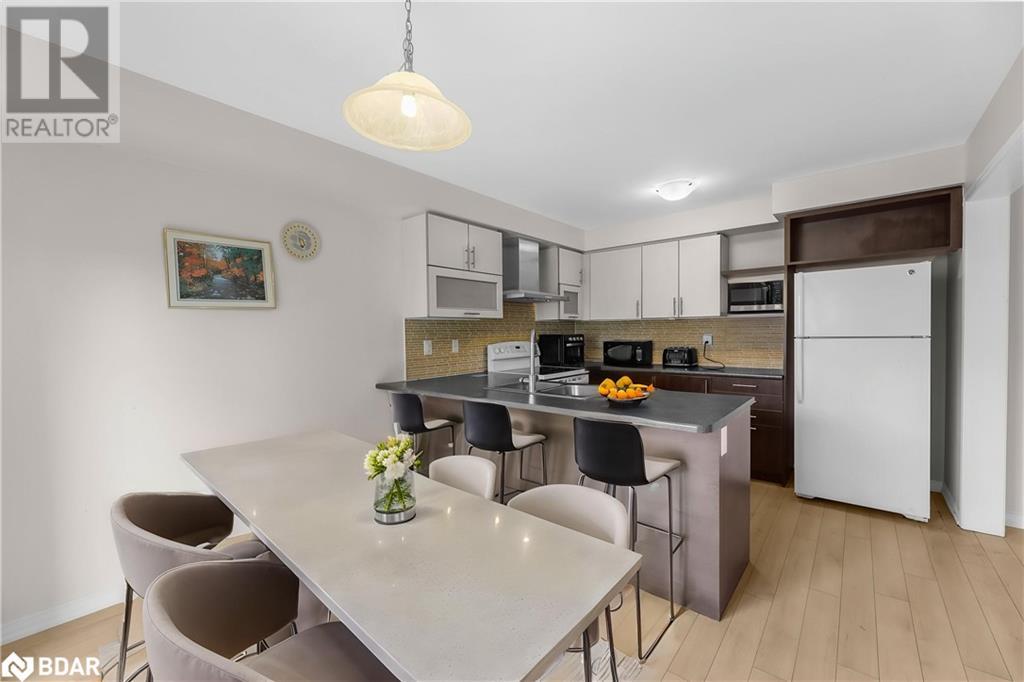 Property at 75 WARNER Lane image 3