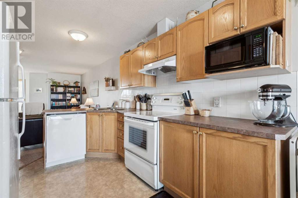 1204 Eagleview Place Nw, High River, Alberta  T1V 1Y8 - Photo 10 - A2210653