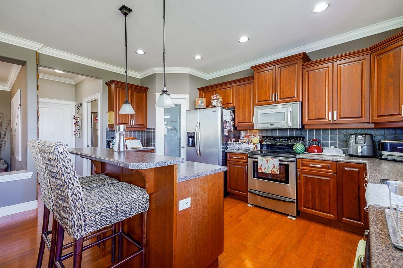 Property at 3453 BLUEBERRY COURT image 2