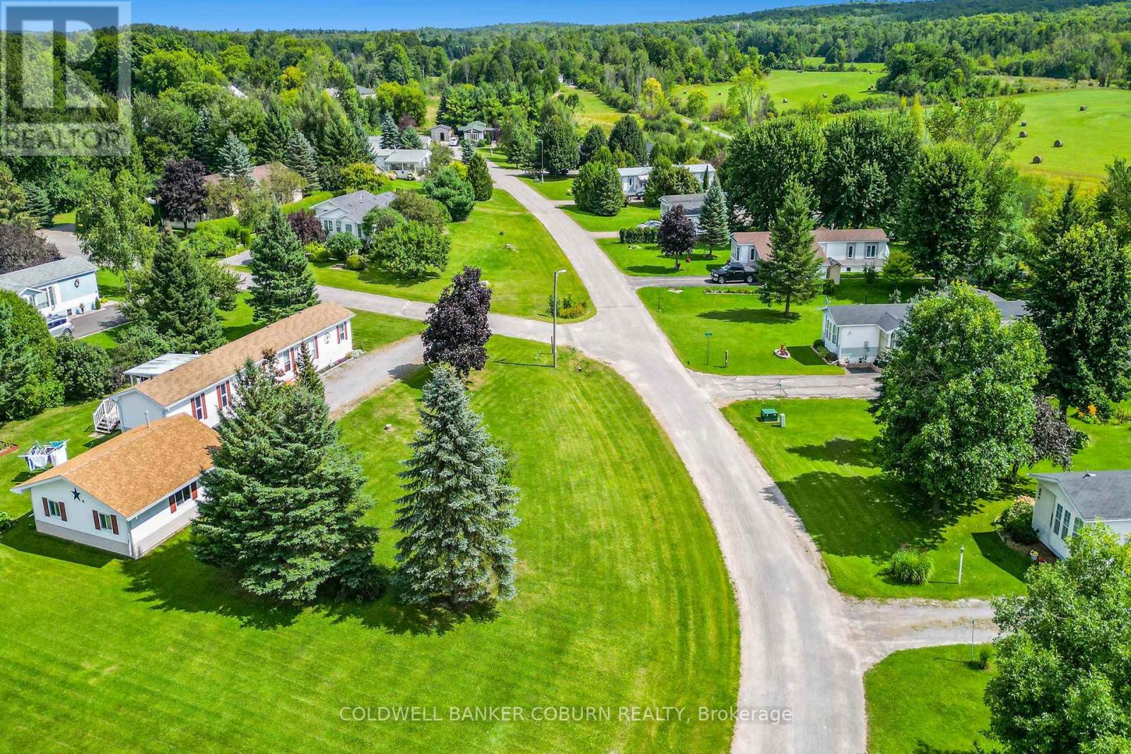 65 Pleasant View Drive, Horton, Ontario  K7V 0A5 - Photo 10 - X12152037