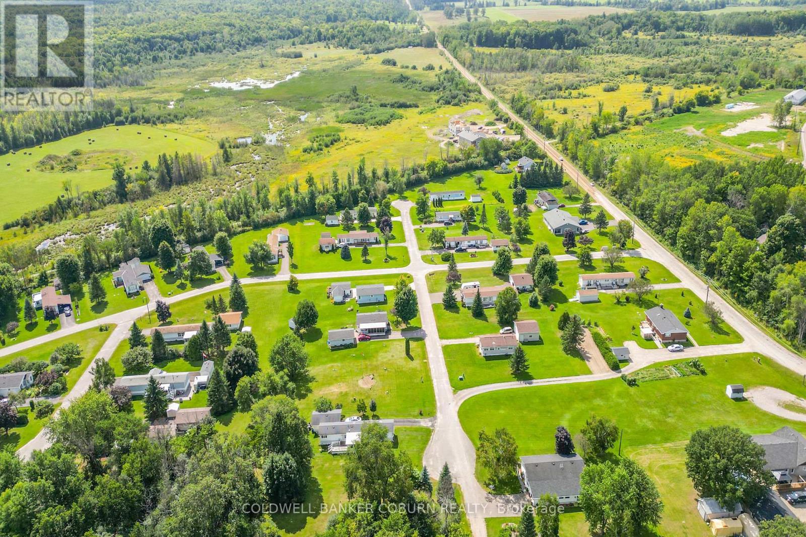 65 Pleasant View Drive, Horton, Ontario  K7V 0A5 - Photo 6 - X12152037