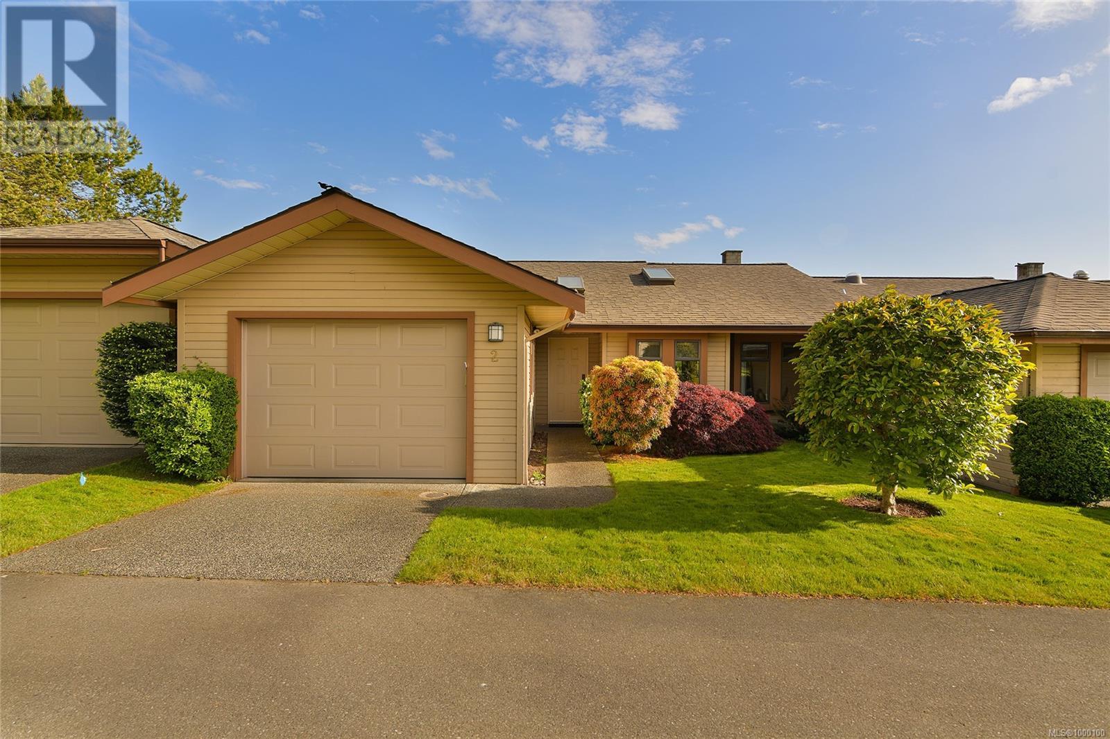 2 1144 Verdier Ave, central saanich, British Columbia V8M1K2