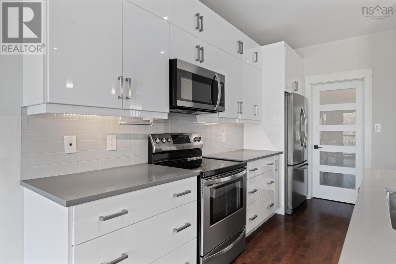 395 Fleetview Drive, Halifax, Nova Scotia  B3M 4V4 - Photo 19 - 202511121