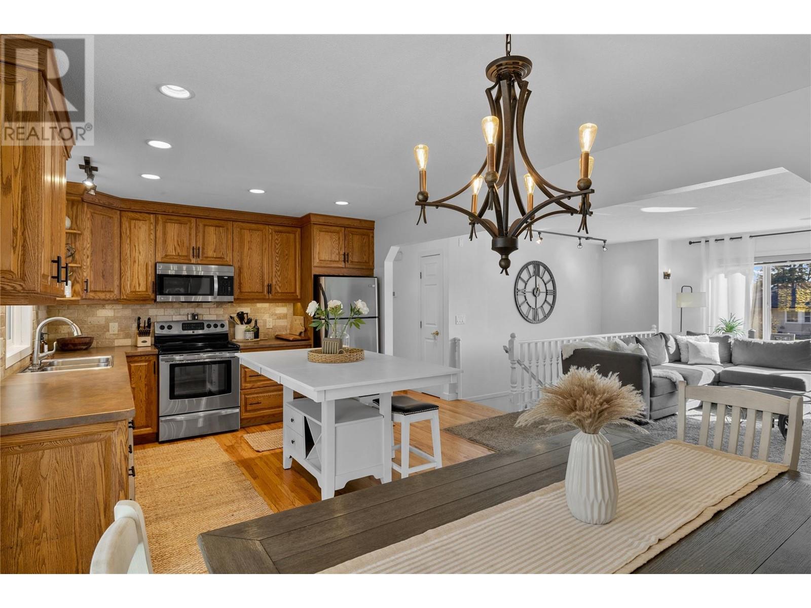 Property at 3101 Country Pines Way image 4