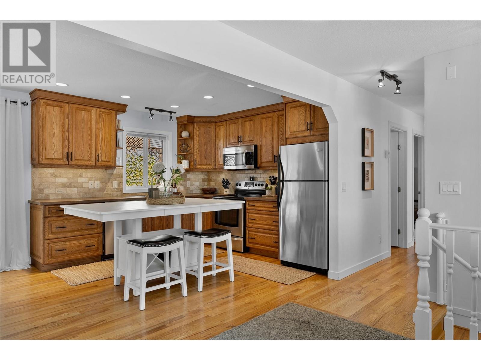 Property at 3101 Country Pines Way image 2