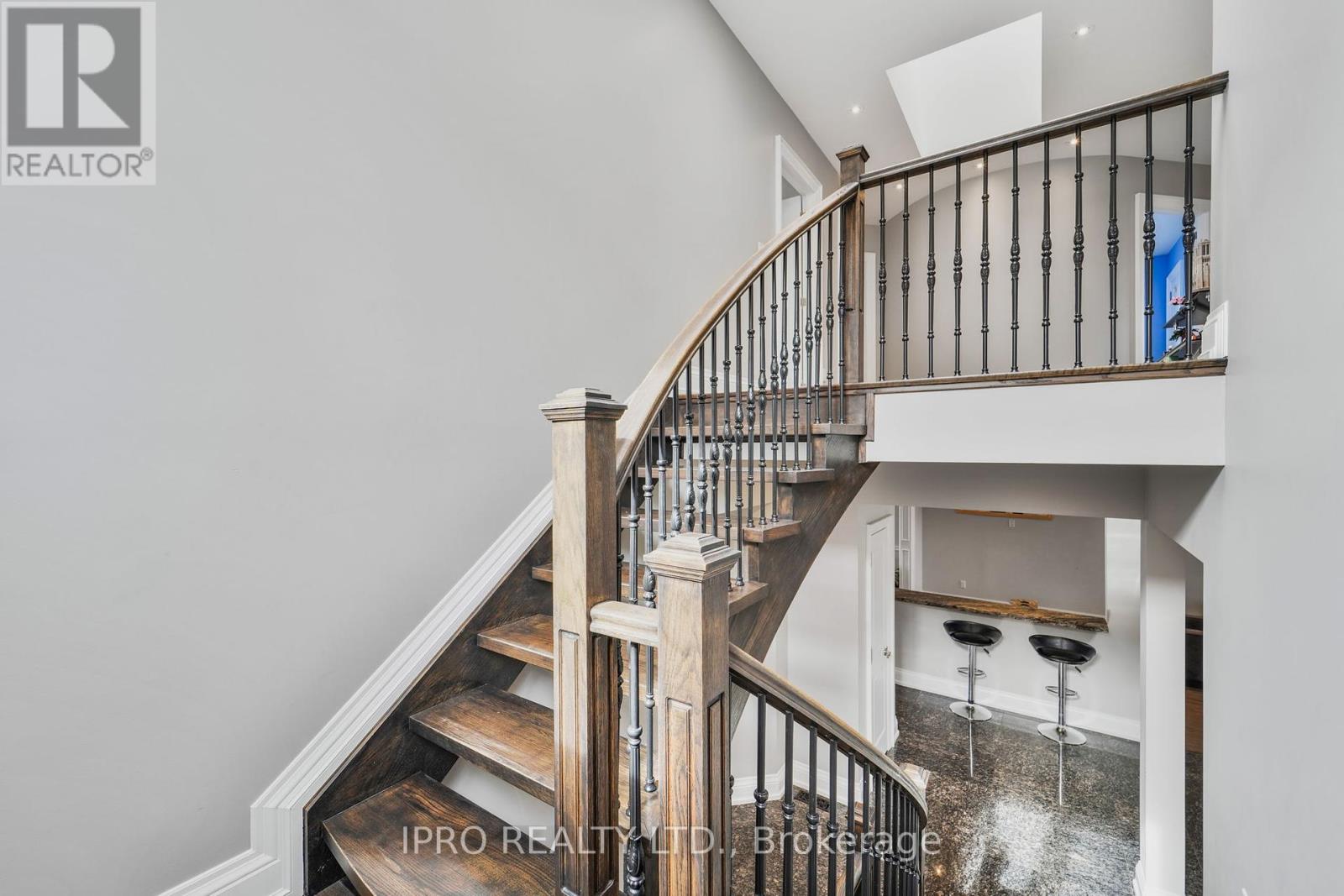 55 Yorkdale Crescent, Toronto, Ontario  M9M 1C2 - Photo 18 - W12152010