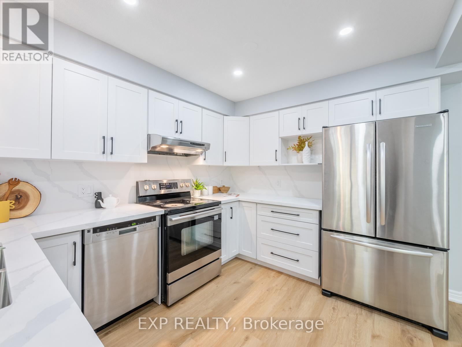 494 Doon S Drive, Kitchener, Ontario  N2P 2Z1 - Photo 11 - X12149209