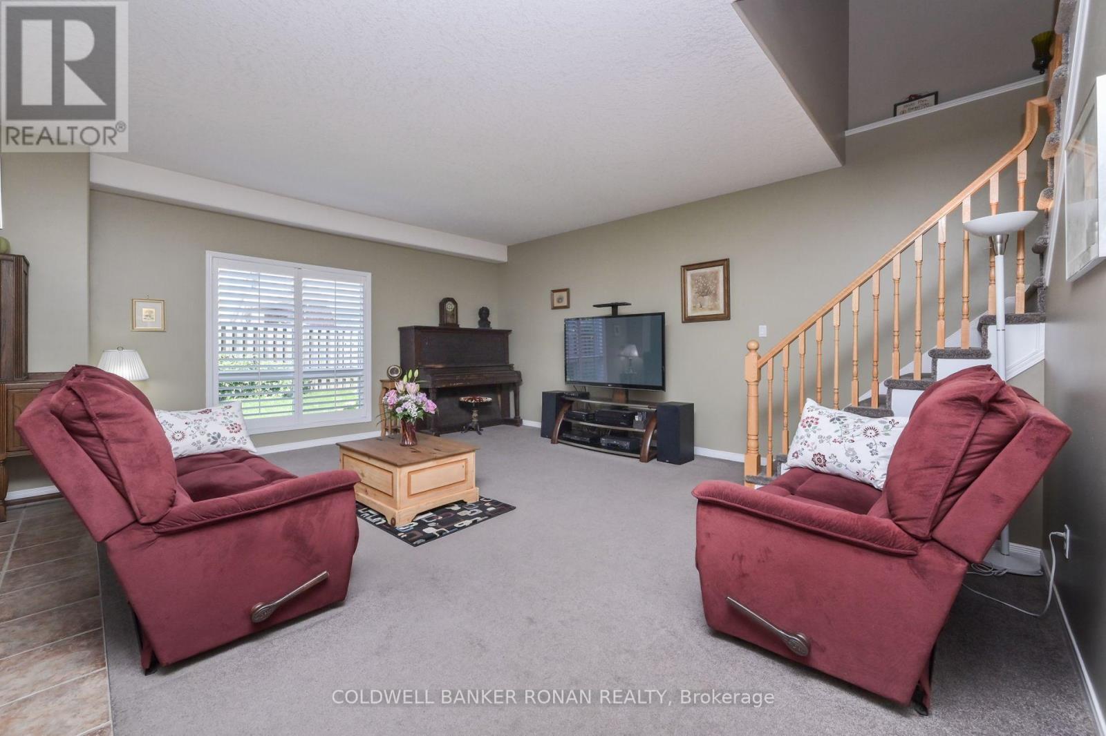 22 Chantler Road, New Tecumseth, Ontario  L9R 2E1 - Photo 11 - N12152084