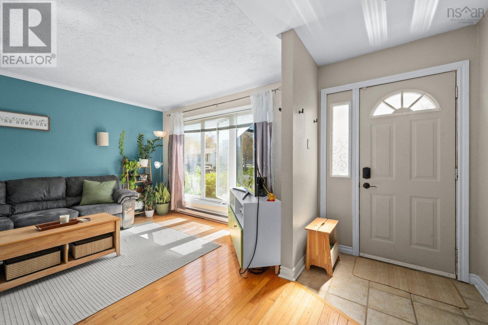 Property at 10 Langevin Drive image 2