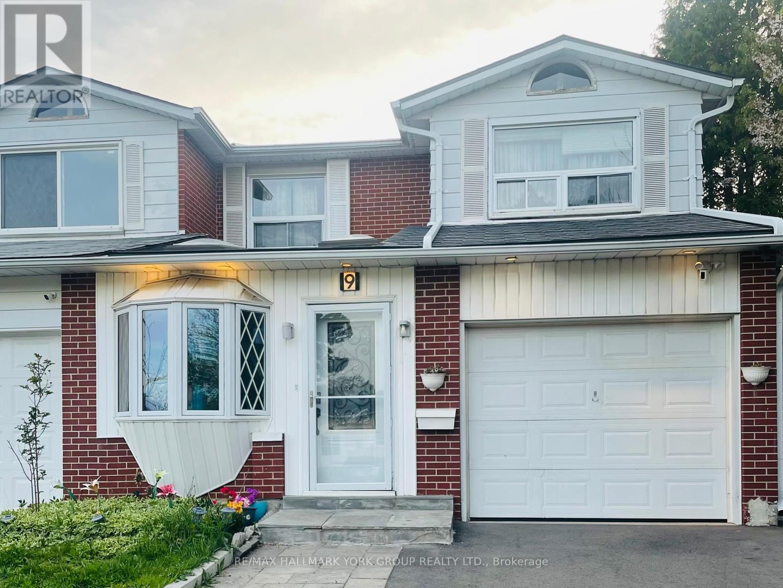 LOWER - 9 MICMAC CRESCENT, Toronto, Ontario